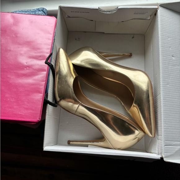 Aldo gold pumps - Picture 2 of 3